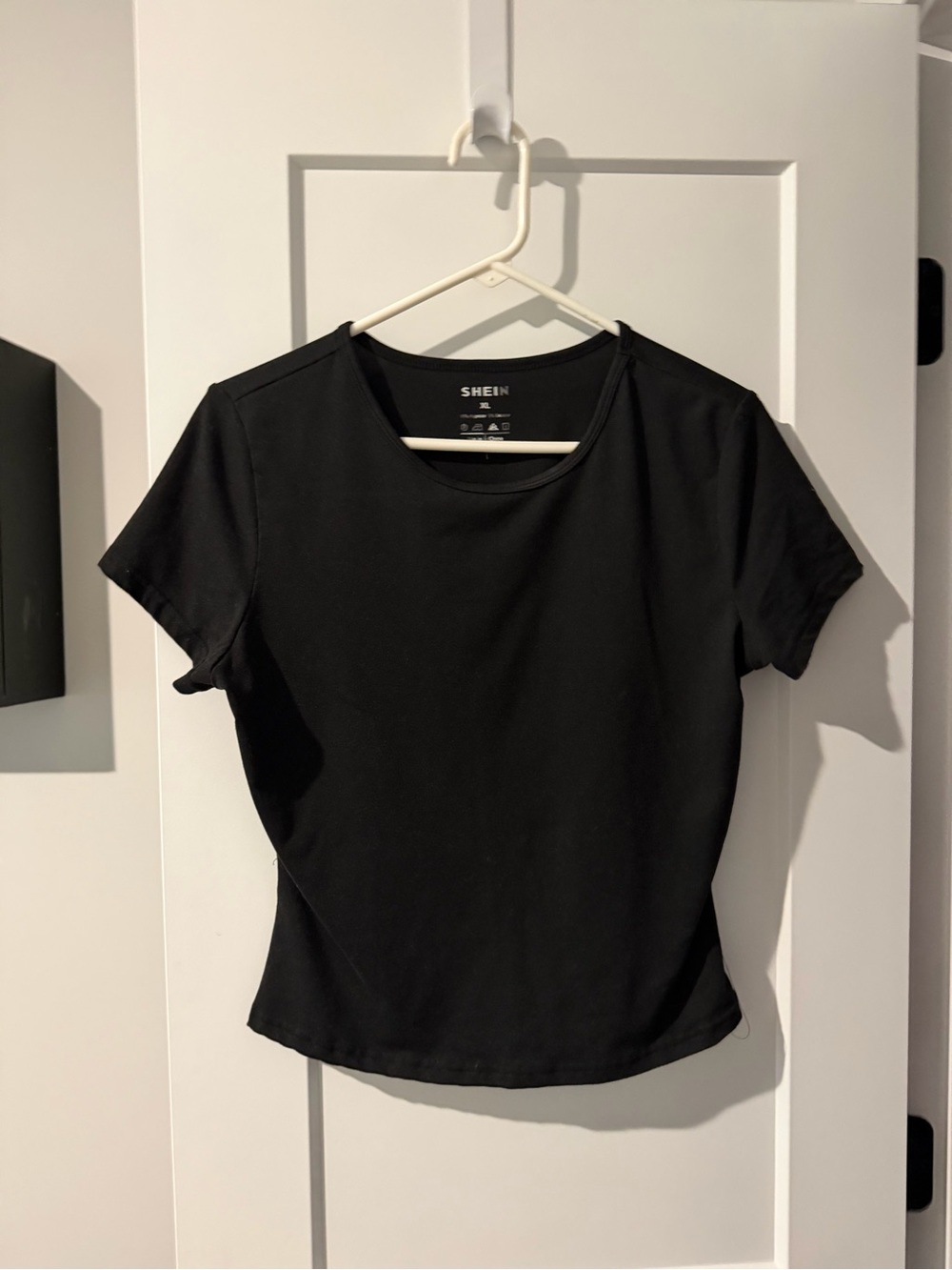 SHEIN Black Short Sleeve Crewneck Tee